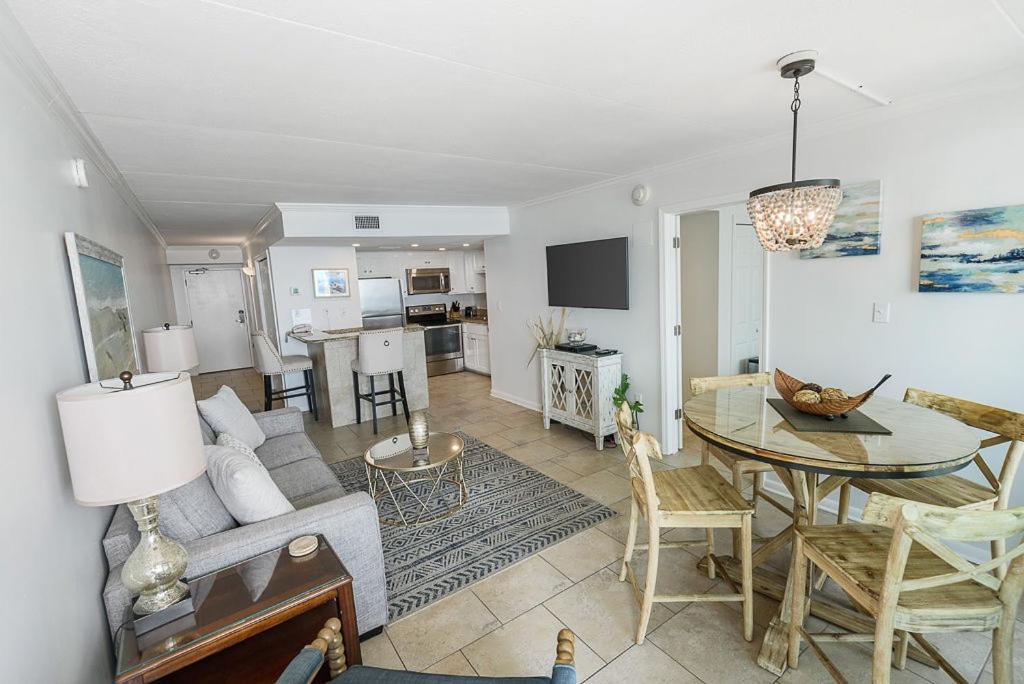 Island Winds East 408 By Albvr - Gorgeous Condo With Million Dollar Views In The Best Location On The Beach ガルフ・ショアーズ エクステリア 写真